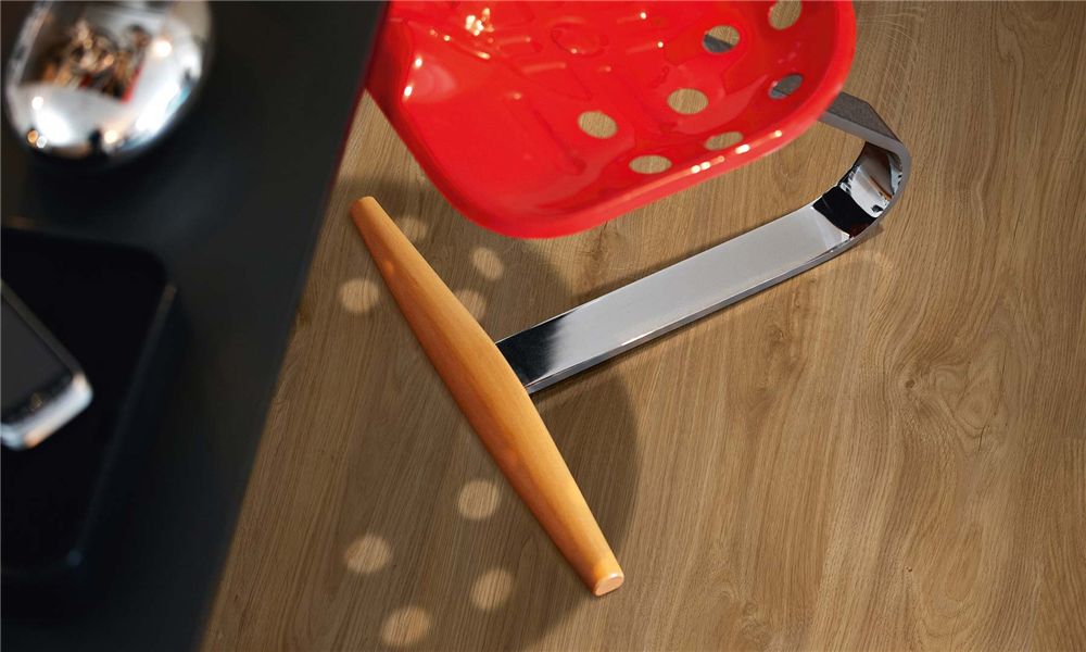 Ламинат Pergo Original Excellence Classic Plank Дуб Виноградный L1201-03366 фото в интерьере